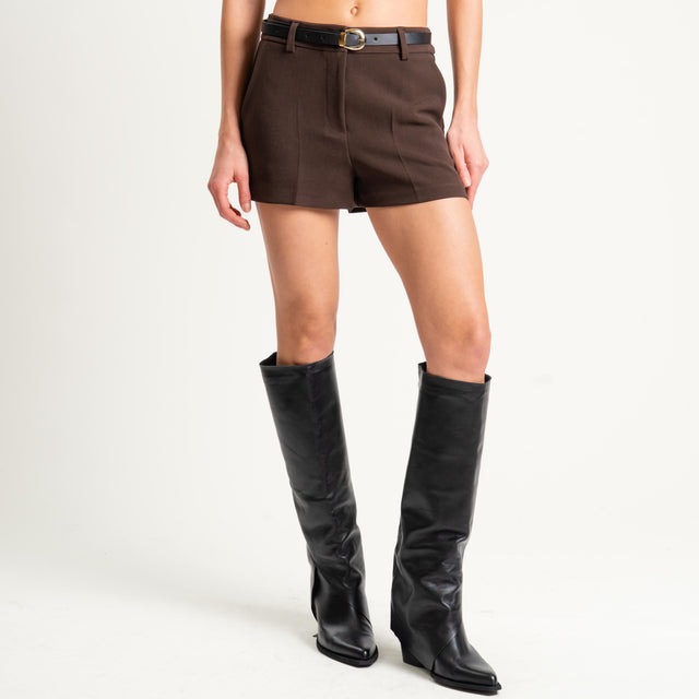 Tensione in- Shorts in crepe elasticizzato - moro