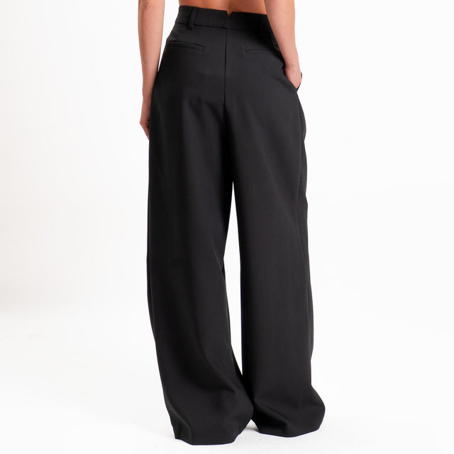 Tensione in-Pantalone wide leg con pinces - nero