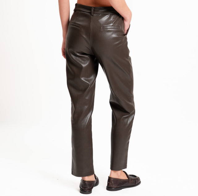 Tensione in-Pantalone similpelle tasche francesi - moro