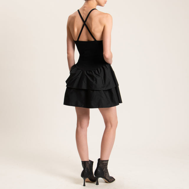 Tensione in-Abito con balze - nero