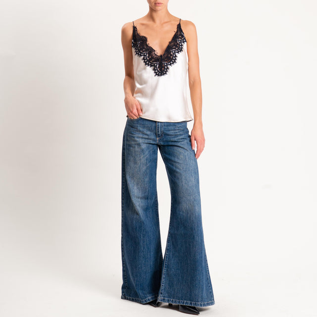 Tensione in-Top satin con pizzo - avorio