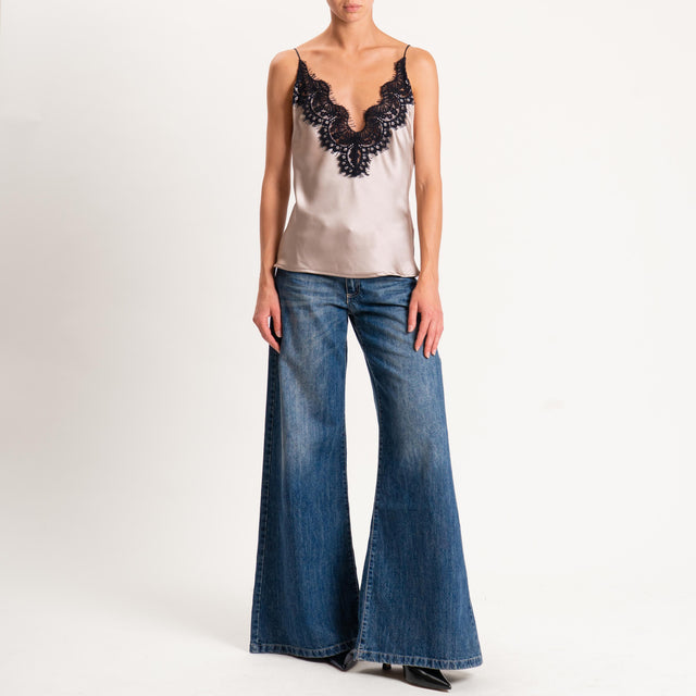 Tensione in-Top satin con pizzo - platino