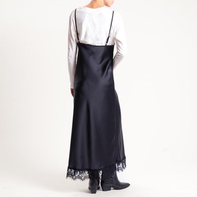 Tensione in-Abito satin con pizzo + t-shirt - nero