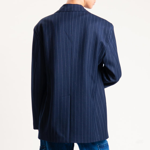 Tensione in-Giacca gessata con applicazioni - blu