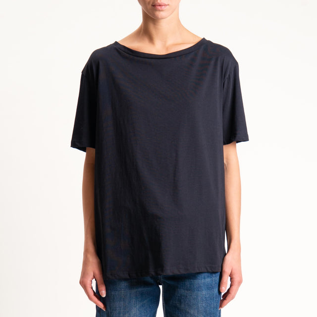 Tensione in- T-shirt over scollo barca - nero