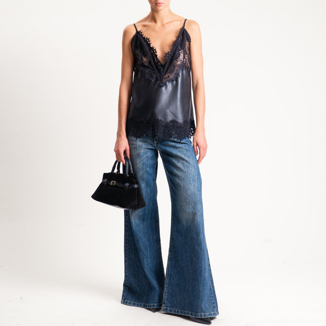 Tensione in- Top similpelle con pizzo bretelle regolabili - nero