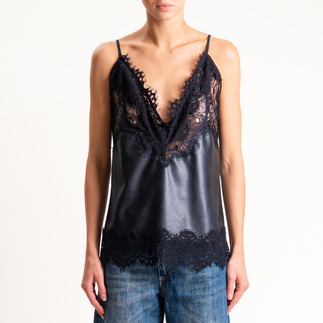 Tensione in- Top similpelle con pizzo bretelle regolabili - nero