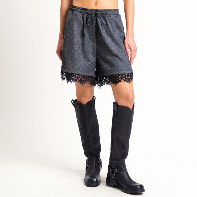 Tensione in- Shorts spinato con pizzo - grigio