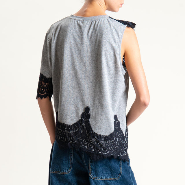 Tensione in-T-shirt asimmetrica con pizzo - grigio/nero