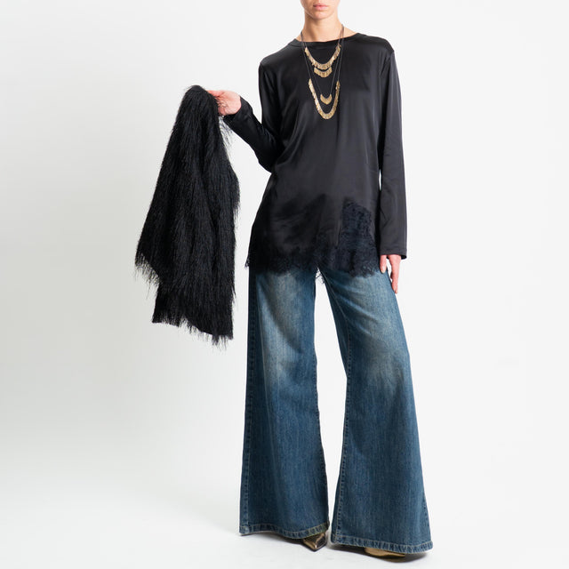 Tensione in-Blusa satin bottone dietro con pizzo - nero