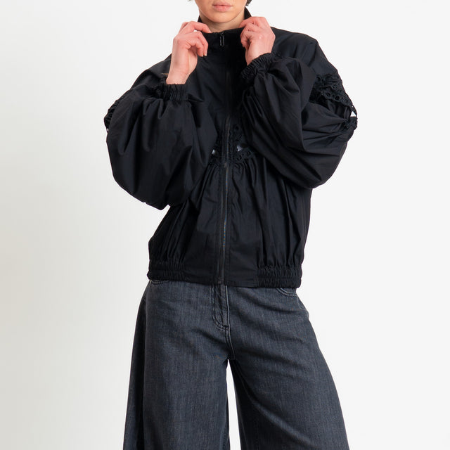 Tensione in-Bomber con macramè - nero/nero