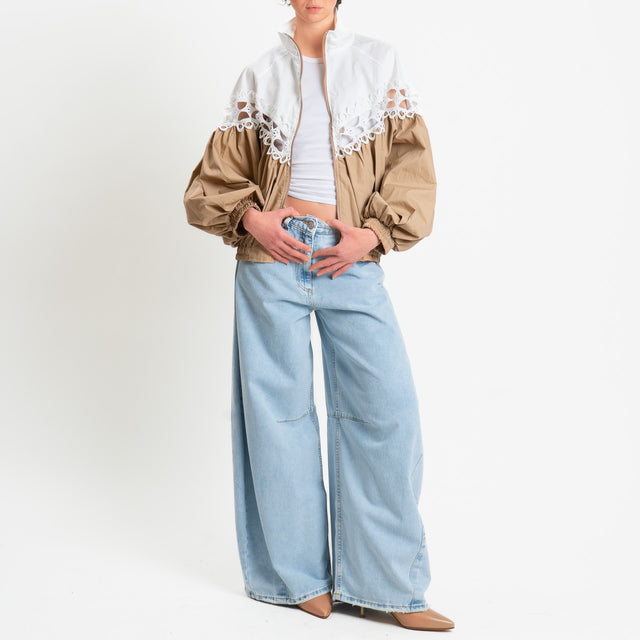 Tensione in-Bomber con macramè - camel/bianco