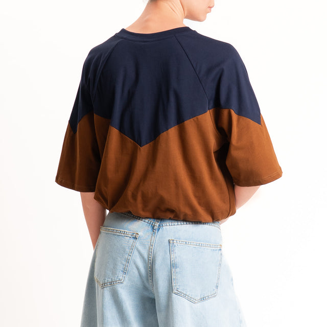 Tensione in-T-shirt bicolore elastico in vita - blu/tabacco