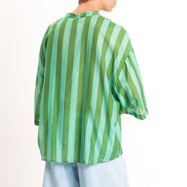Tensione in-Camicia in mussola a righe - acqua/verde