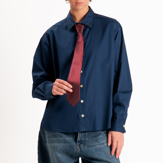Tensione in-Camicia con cravatta fantasia - blu/vino