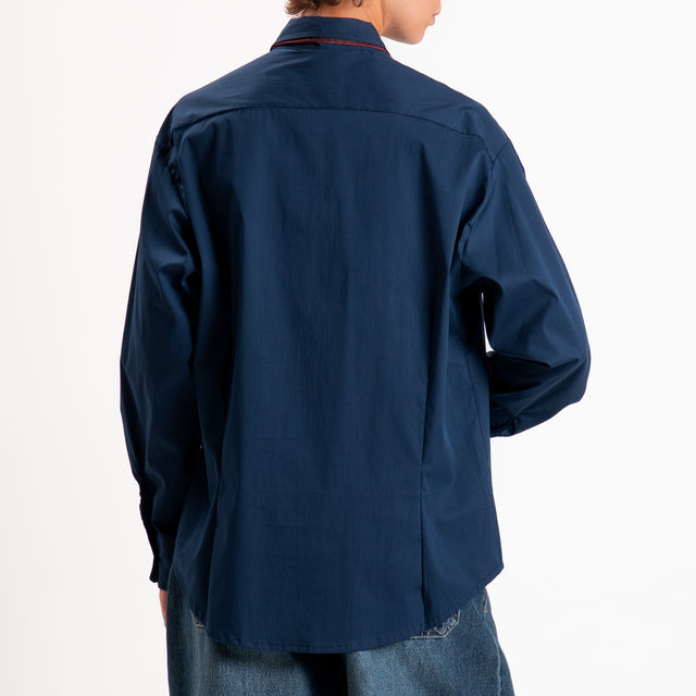 Tensione in-Camicia con cravatta fantasia - blu/vino
