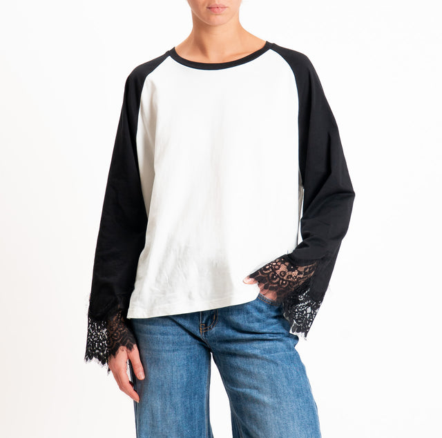 Tensione in-T-shirt bicolore con pizzo - panna/nero