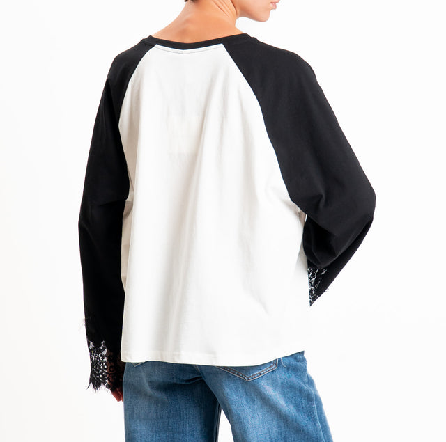 Tensione in-T-shirt bicolore con pizzo - panna/nero