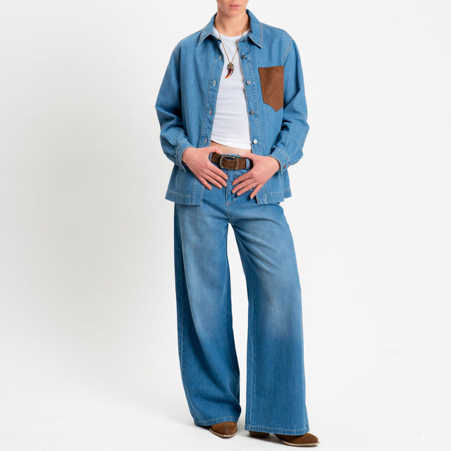 Tensione in-Camicia jeans tasca effetto suede - denim/cognac