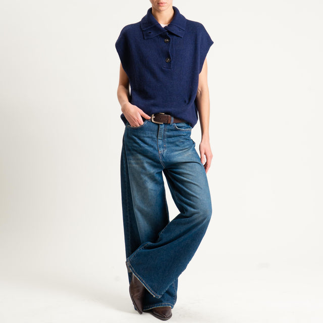 Tensione in-Maglia smanicata collo alto - blu