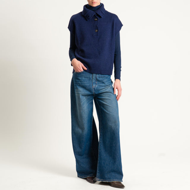 Tensione in-Maglia smanicata collo alto - blu