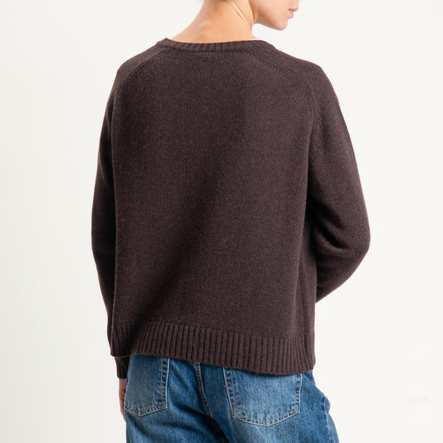 Tensione in-Maglia scatola misto cashmere scollo serafino - cioccolato