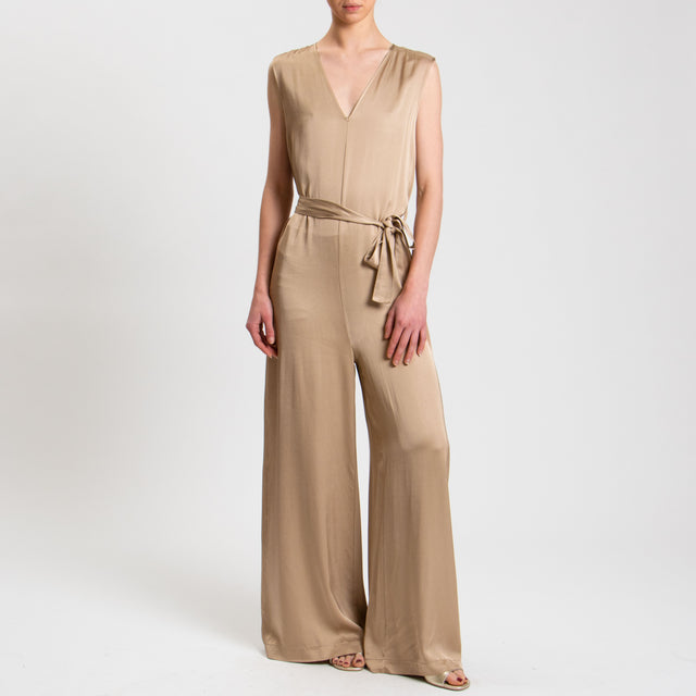 Tensione in-Tuta scollo v in satin - biscotto