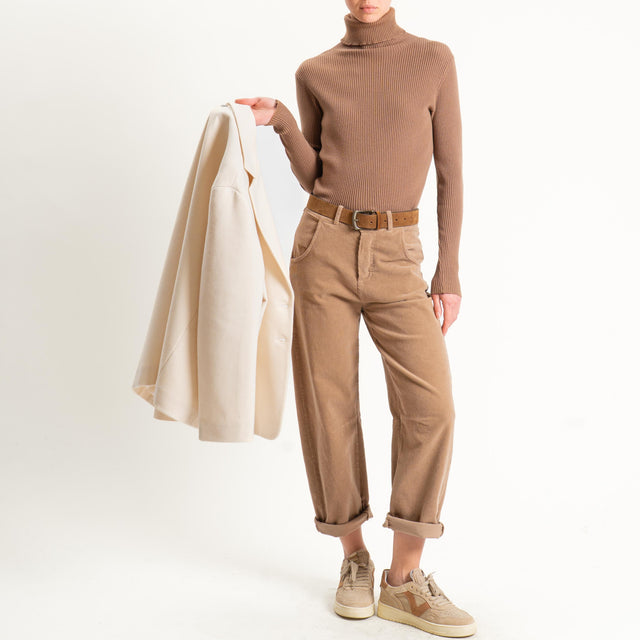 Tensione in-Pantalone velluto millerighe elastico - camel