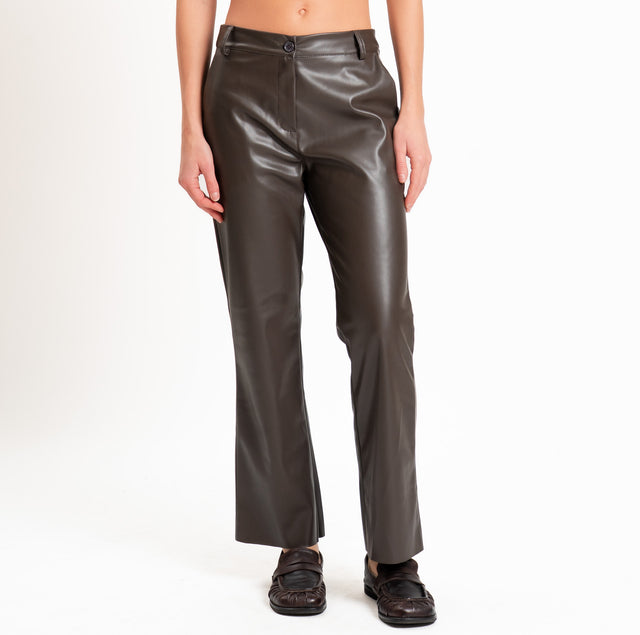 Tensione in-Pantalone similpelle trombetta - moro