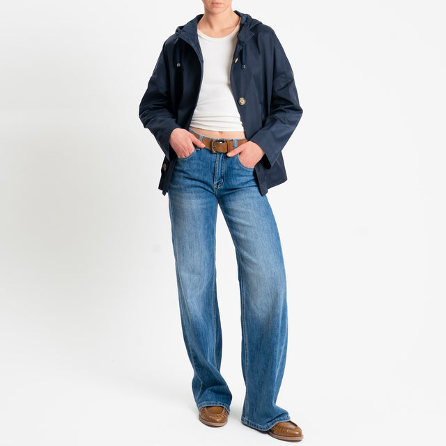 Tensione in-Trench pieghe dietro con cappuccio - blu