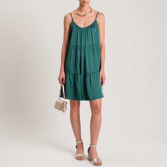 Vestido de satén con volantes y tirantes ajustables - VERDE