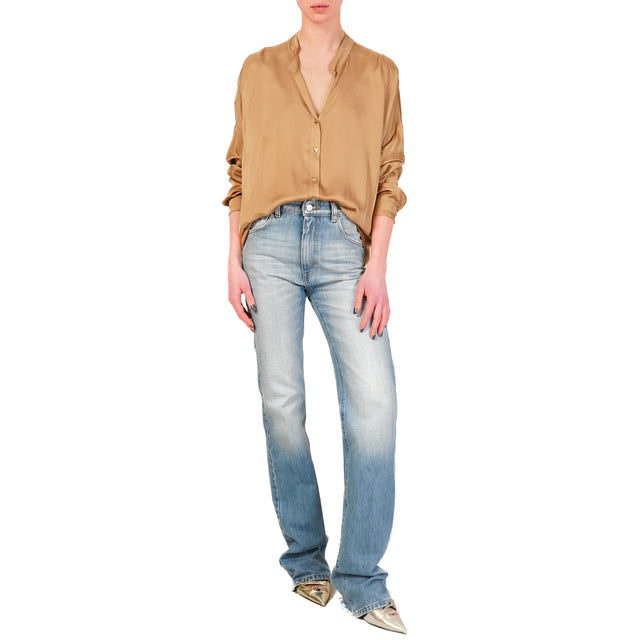 Tensione in-Camicia satin bottoni dorati - sabbia