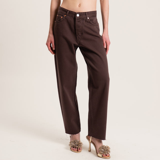 Tensione in-Jeans taglio vivo cinque tasche - moro