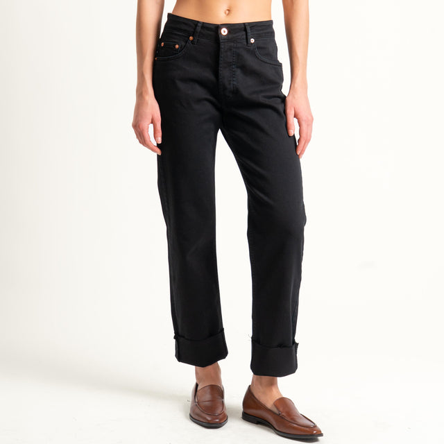 Tensione in-Jeans 5 tasche taglio vivo - nero