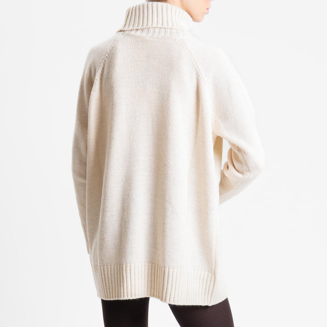 Tensione in-Maxi maglia collo alto misto lana - burro