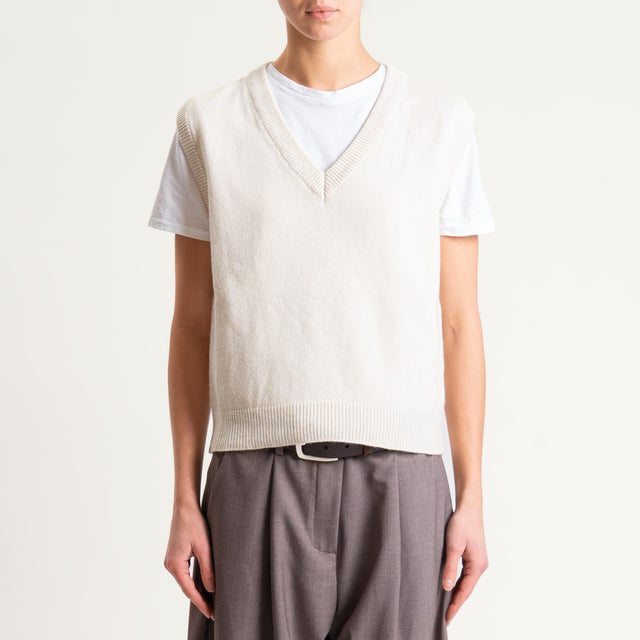 Tensione in-Maglia smanicata misto cashmere - burro