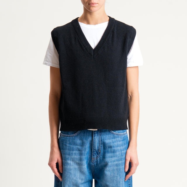 Tensione in-Maglia smanicata misto cashmere - nero