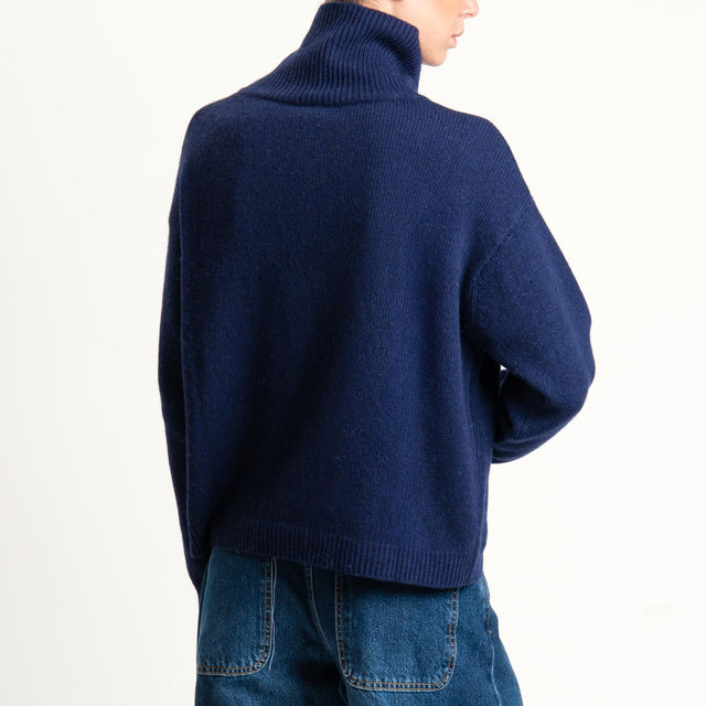 Tensione in-Maglia collo alto con bottoni misto cashmere - blu