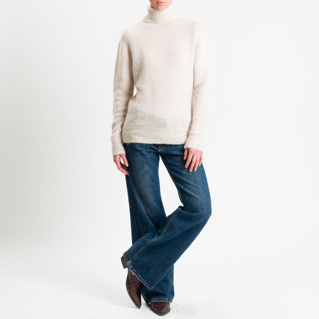 Tensione in-Maglia mohair collo alto - beige
