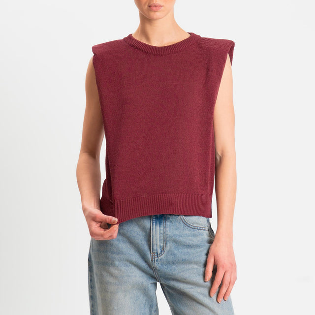 Tensione in-Maglia smanicata con spalline - marsala