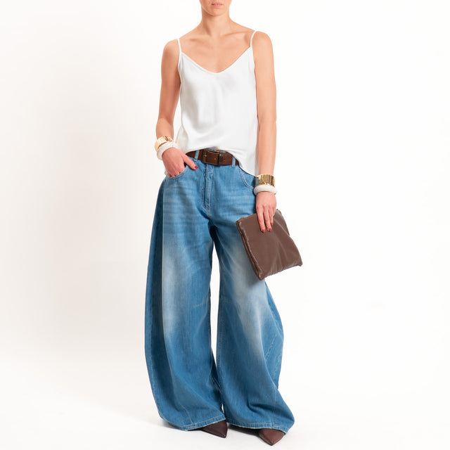 Tensione in-Top satin doppio scollo v - latte