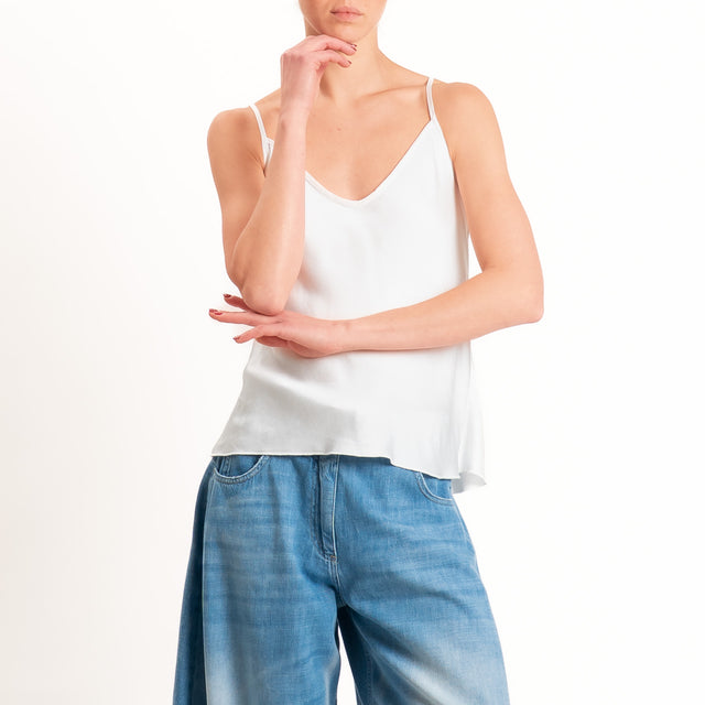 Tensione in-Top satin doppio scollo v - latte