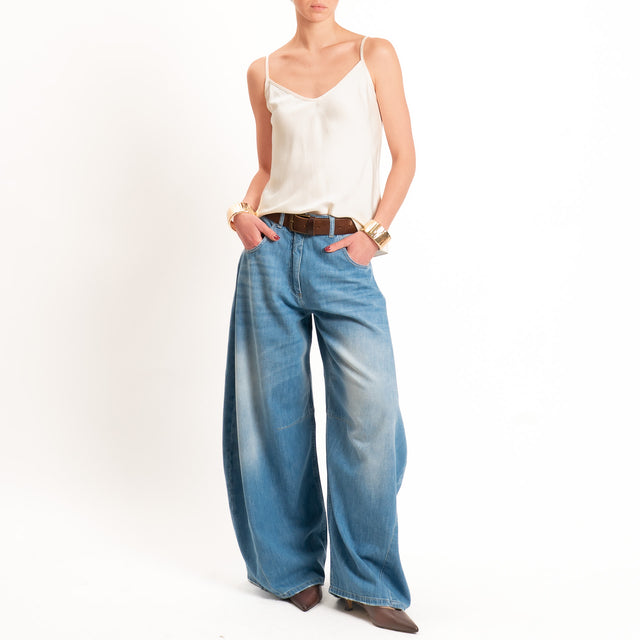 Tensione in-Top satin doppio scollo v - burro