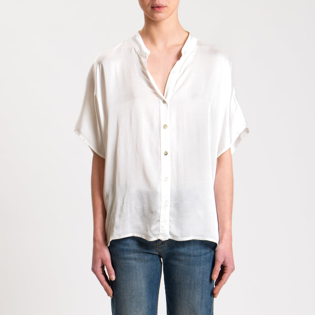Tensione in-Camicia satin manica scesa - latte