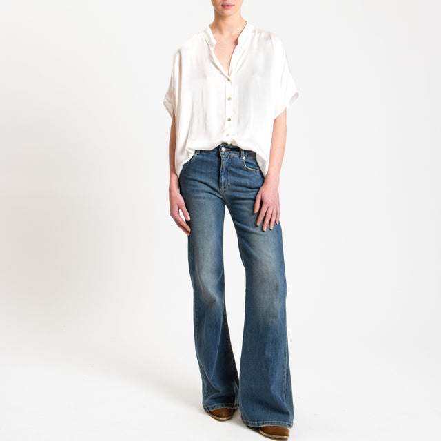 Tensione in-Camicia satin manica scesa - latte