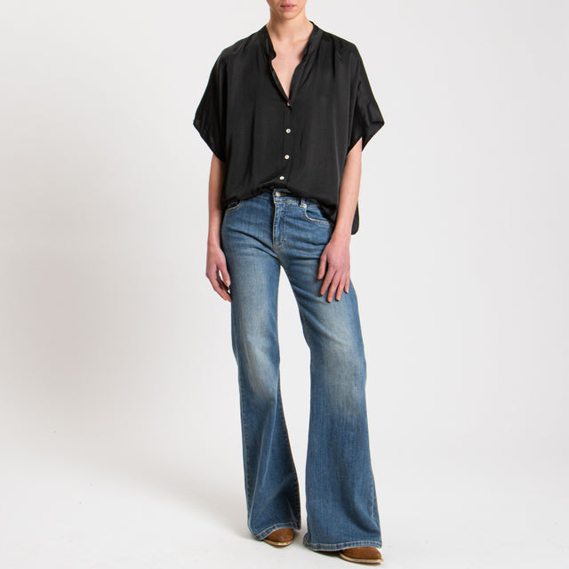 Tensione in-Camicia satin manica scesa - nero