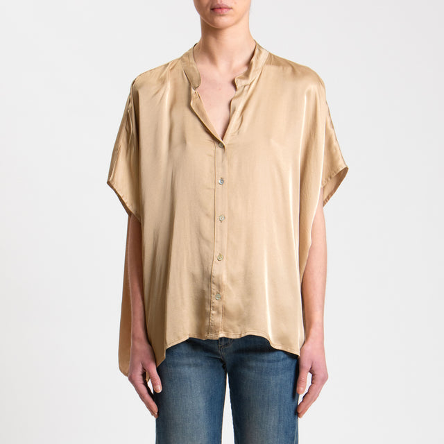 Tensione in-Camicia satin manica scesa - biscotto