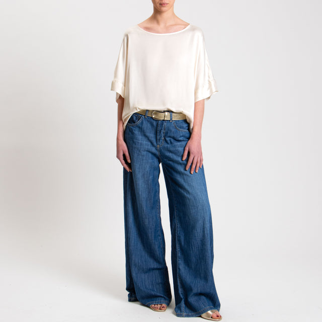Tensione in-Blusa satin manica scesa - burro
