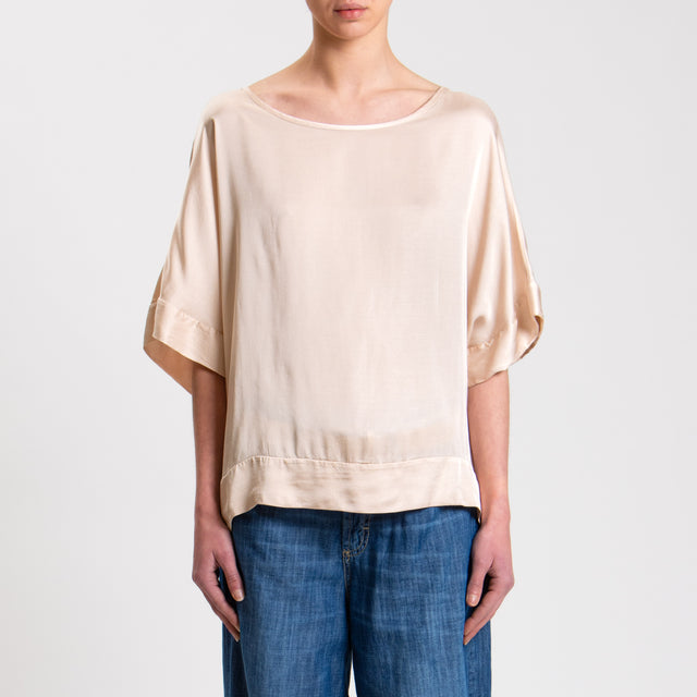 Tensione in-Blusa satin manica scesa - cipria