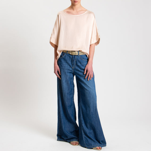 Tensione in-Blusa satin manica scesa - cipria